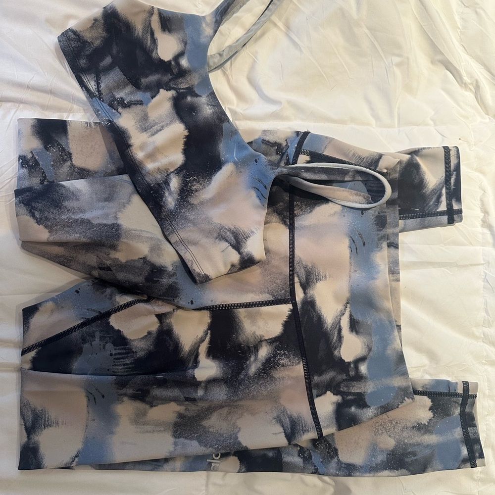 Alo Yoga Vapor High-Waist Graffiti Tie Dye Legging and Bra SET Small - Picture 6 of 11